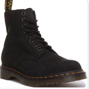 Men’s 1460 Pascal Black Dr. Martens - air wair black - never worn.  US 13